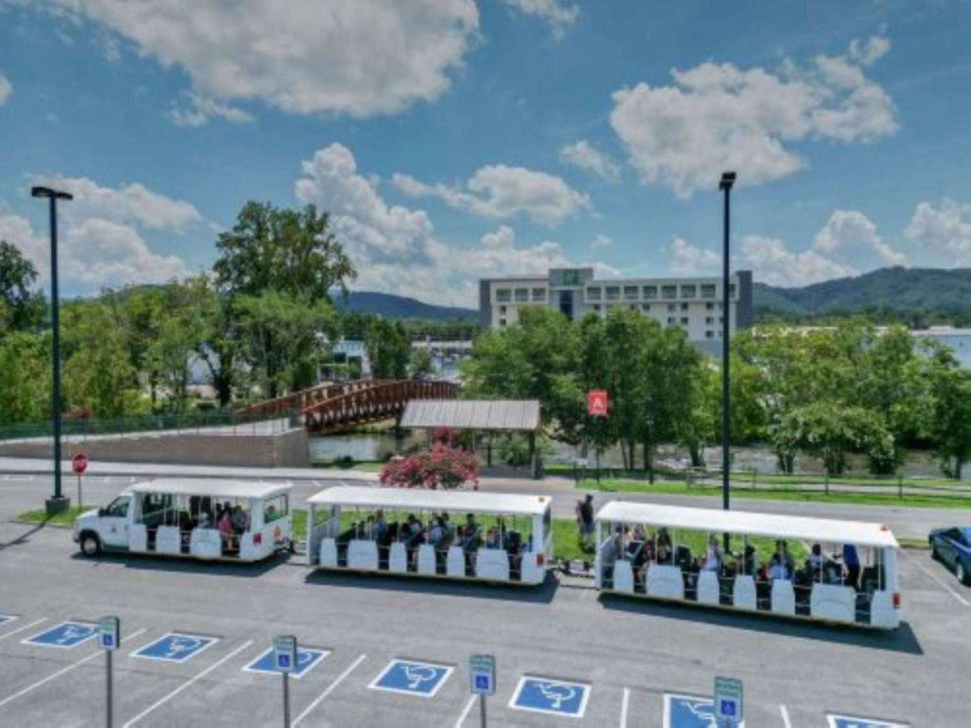 Holiday Inn & Suites Pigeon Forge Convention Center, An Ihg Hotel Экстерьер фото
